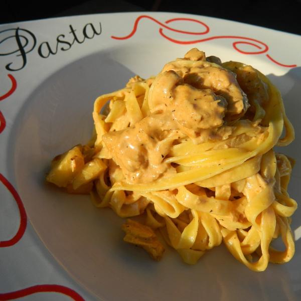 Pasta da soddisfazione col sugo al tonno