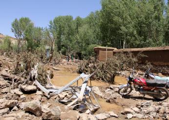 Inondazioni in Afghanistan, forti piogge mettono in ginocchio il paese: il bilancio delle vittime si avvicina a 400 | VIDEO