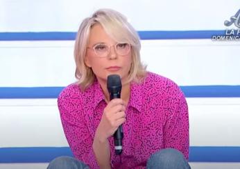 Uomini e donne, Maria De Filippi diretta su Orfeo: “Vuoi uscire adesso?”