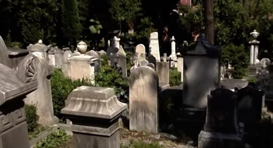 Cimitero acattolico di Roma, persone sepolte: ecco le tombe più famose, da Gramsci a Napolitano