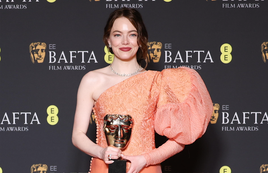 Quale sarà il colore della Primavera Estate 2024? Ce lo svela Emma Stone