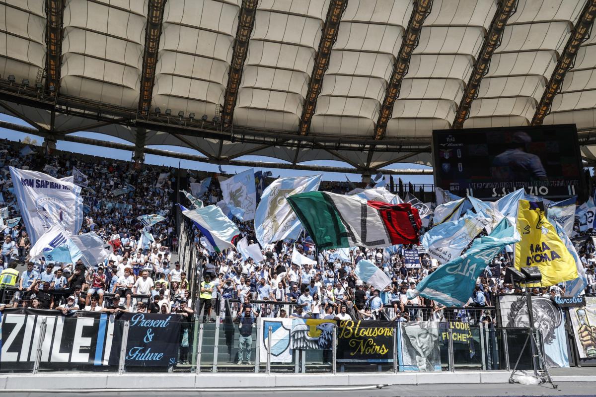 Chi è Dele-Bashiru? Età, stipendio, ruolo e caratteristiche del nuovo giocatore della Lazio