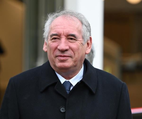 Chi è François Bayrou, il nuovo primo ministro centrista che succede a Michel Barnier?