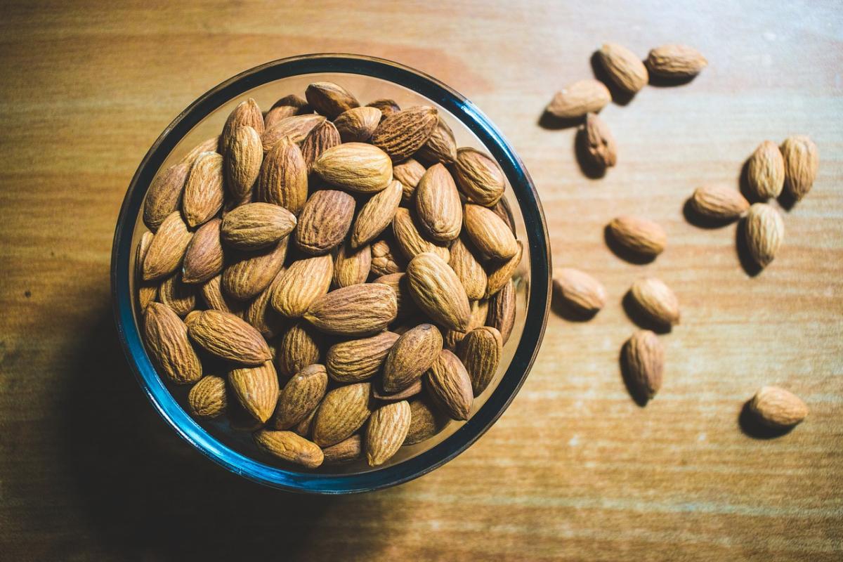 Un sano regime alimentare: spuntini proteici da portare al lavoro