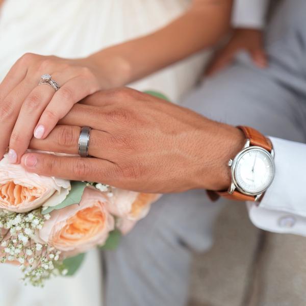 Matrimonio simbolico, cos’è e cosa significa: ecco come organizzare questo evento