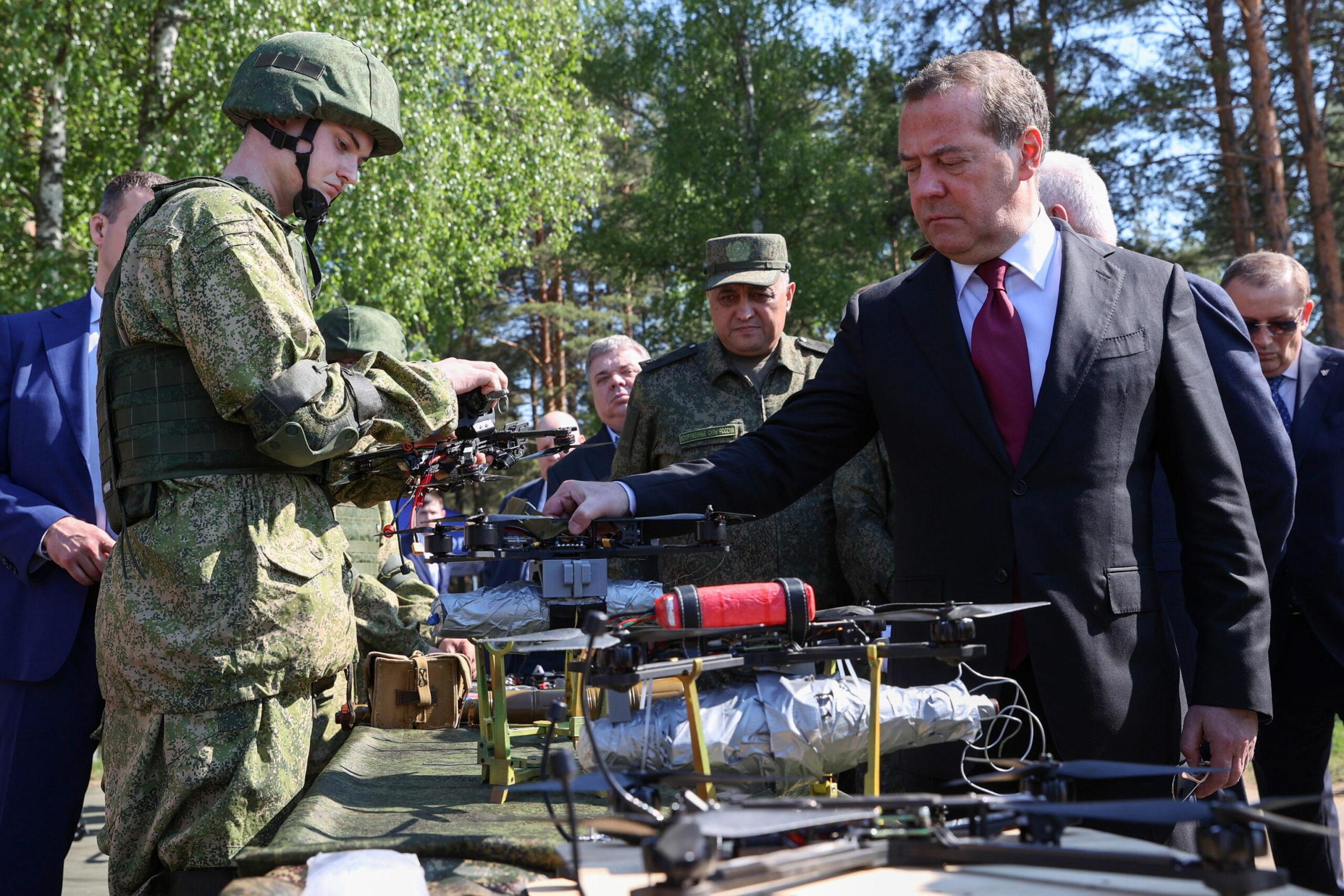 Medvedev se gli usa ci colpiscono scateniamo la terza guerra mondiale