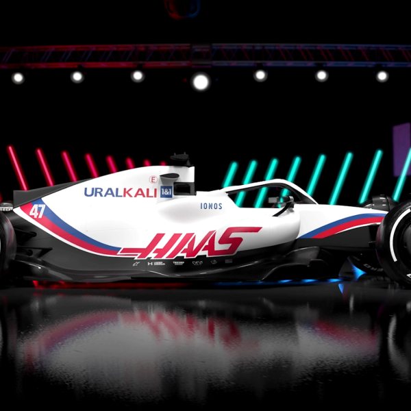 Haas F1, Presentata la nuova monoposto per la stagione 2022