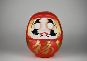 La leggenda della bambola Daruma. Scopri il significato profondo dietro la pupa giapponese più famosa