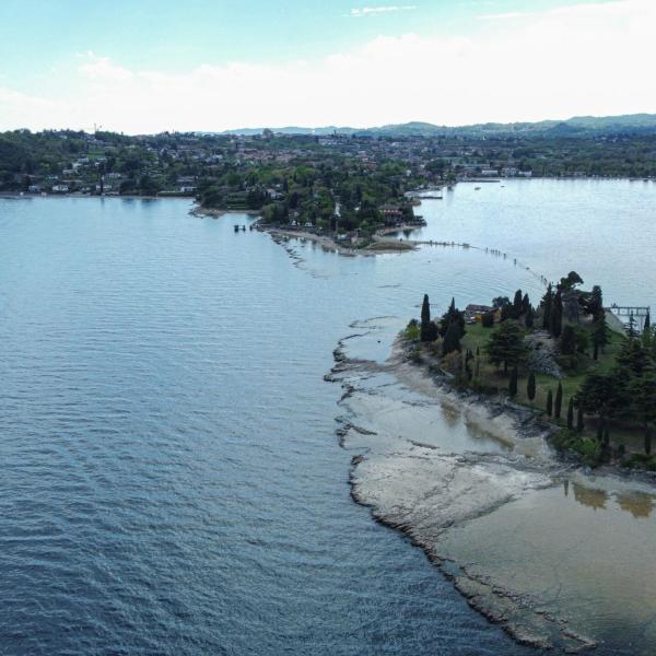 Trento, madre e figlio annegano nel Lago di Garda: recuperati i corpi, indagini in corso