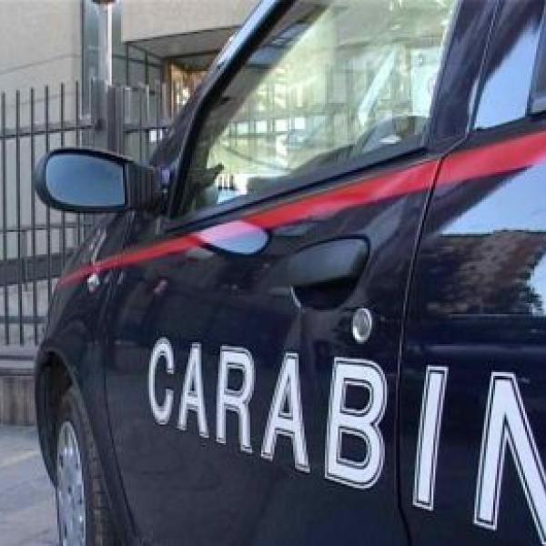 Insegnante di scuola elementare arrestato: adescava le minorenni