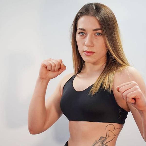 Luciana Germano, l’ex modella che domina il kickboxing europeo