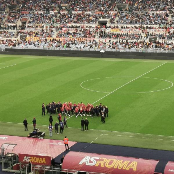 Roma-Salernitana: all’Olimpico sfilano le giocatrici della femminile