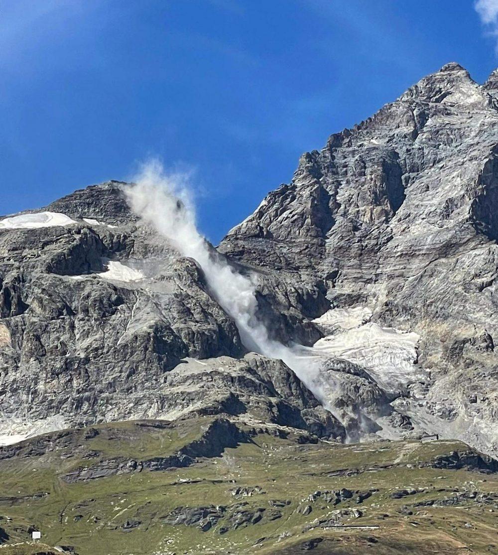 Frana una parete del monte Cervino, solo molto spavento ma nessun ferito