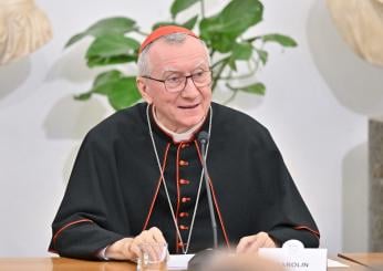 Papa Francesco, Parolin: “E’ in via di guarigione e non vuole espor…