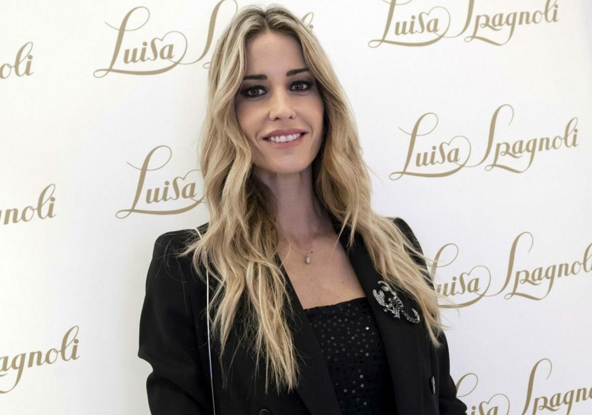 Elena Santarelli si racconta: carriera, marito, figli e la passione per il  gyrotonic • TAG24