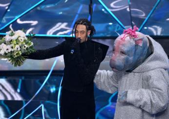 Sanremo 2024, l’ambasciatore israeliano Bar contro il Festival: “Il palco sfruttato per diffondere odio”. Sergio (ad Rai): “Solidarietà al popolo israeliano”