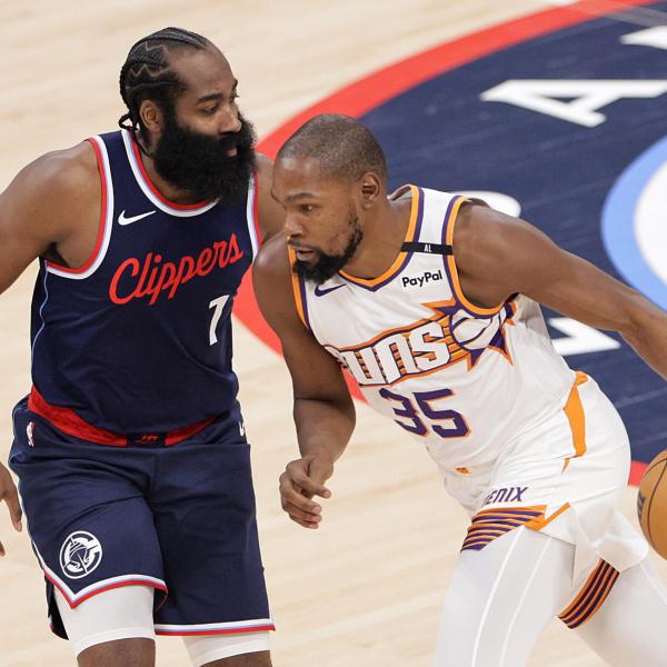 Clippers-Suns, Durant manda la partita ai supplementari con una giocata incredibile | VIDEO