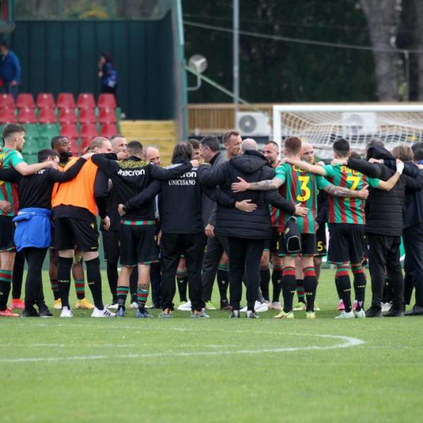 Ternana: “Tutti insieme per le Fere”, lo sprint per la fine del cam…