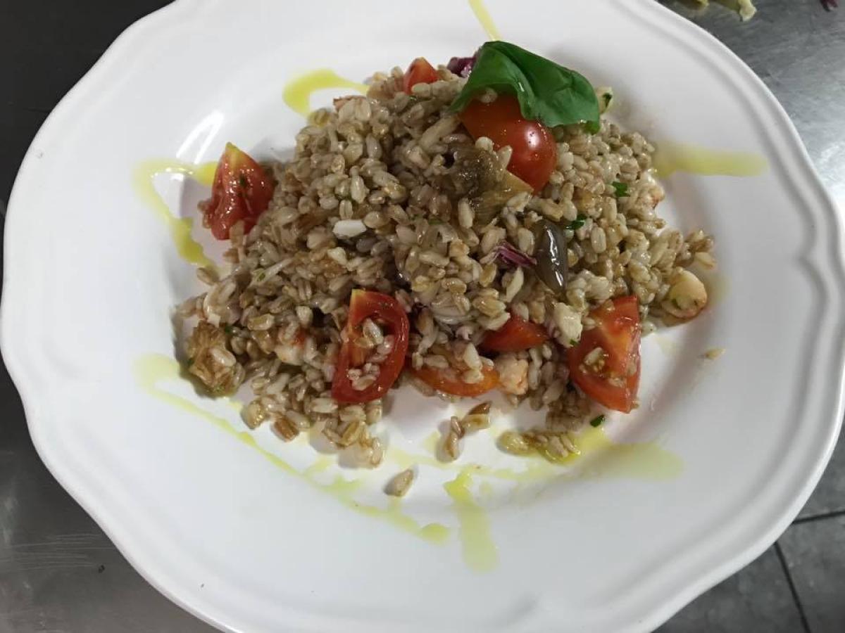 Insalata di farro: la ricetta