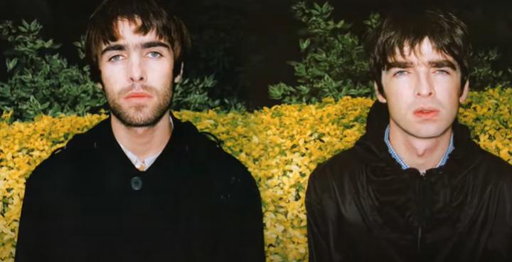 Oasis, indizio social: clamorosa reunion dei fratelli Gallagher? Ecco tutto quello che sappiamo.