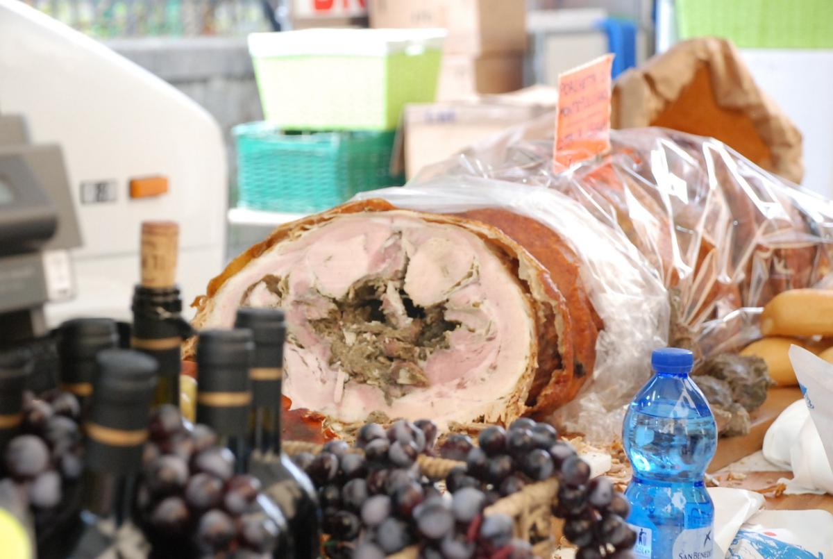 Arezzo, sagra della porchetta Monte San Savino 2024: date, programma, orari, indirizzo e dove parcheggiare. Tutto sulla festa gastronomica