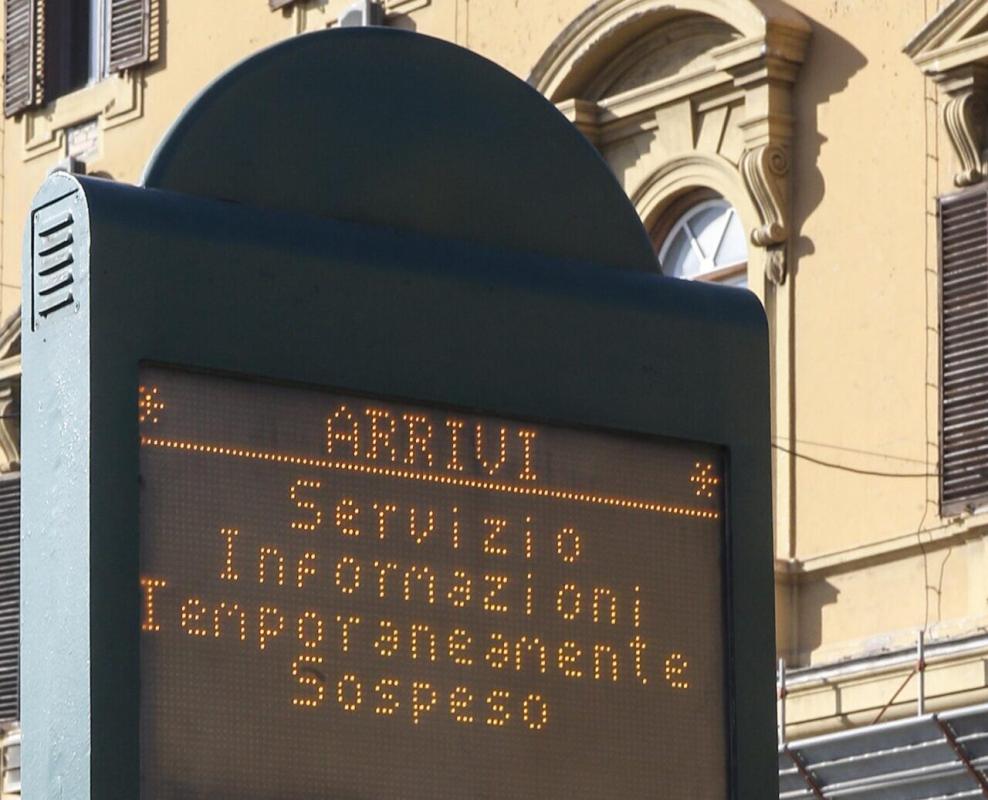 Roma, servizi online sospesi l’8 luglio per interventi all’impianto elettrico, nuovi disagi nei trasporti