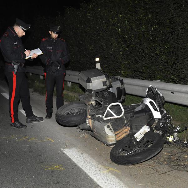 Incidente Angri, in via dei Goti, motociclista in Codice Rosso