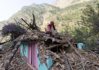 Filippine, terremoto di magnitudo 7.6 al largo dell’isola di Mindanao: allerta tsunami