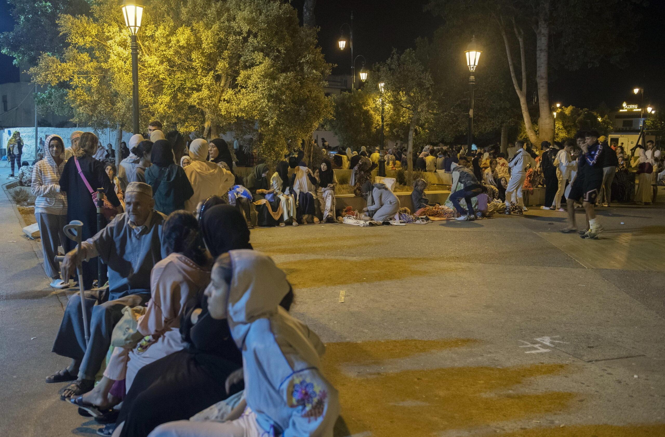 Marocco, devastante terremoto di magnitudo 6.8: almeno 600 morti | FOTO E VIDEO