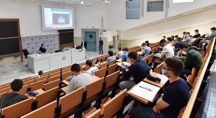 Iscrizione università 2023, qual è il tetto Isee per non pagare le tasse?