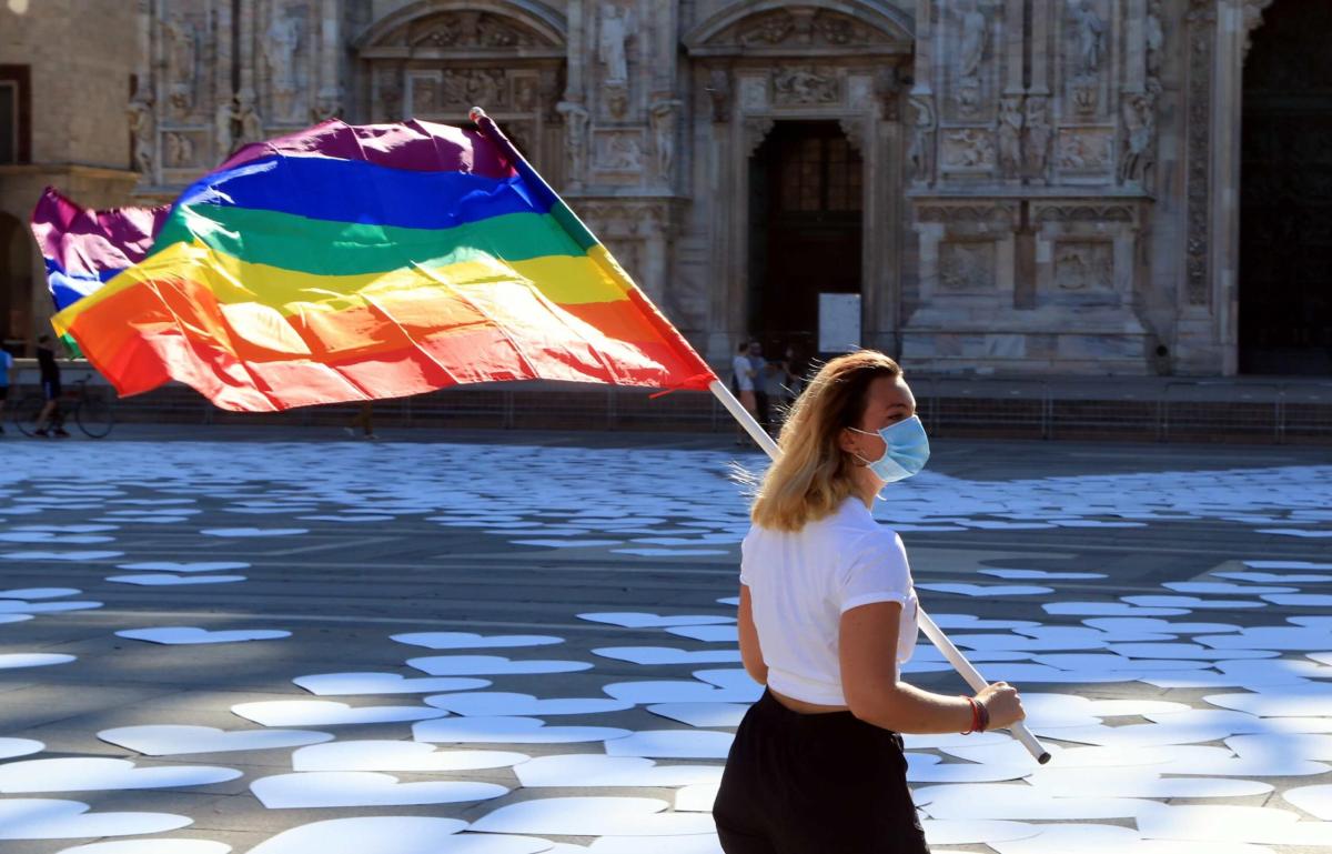 ESCLUSIVA- Famiglie arcobaleno, flashmob a Genova. Parla Donatella …