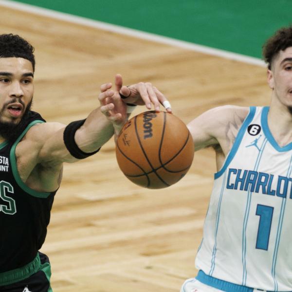 NBA, Lamelo Ball sarà fuori per il resto della stagione: il motivo