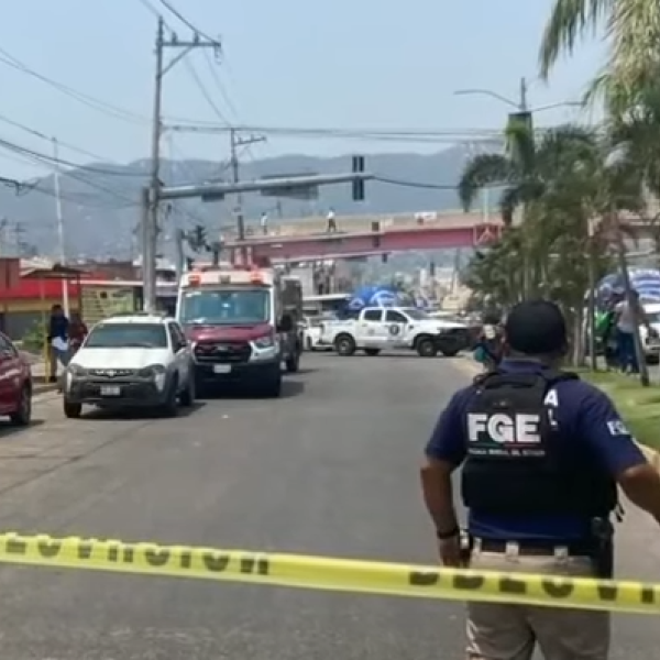 Messico, candidato alle elezioni comunali ucciso ad Acapulco insieme alla moglie: la loro auto data alle fiamme