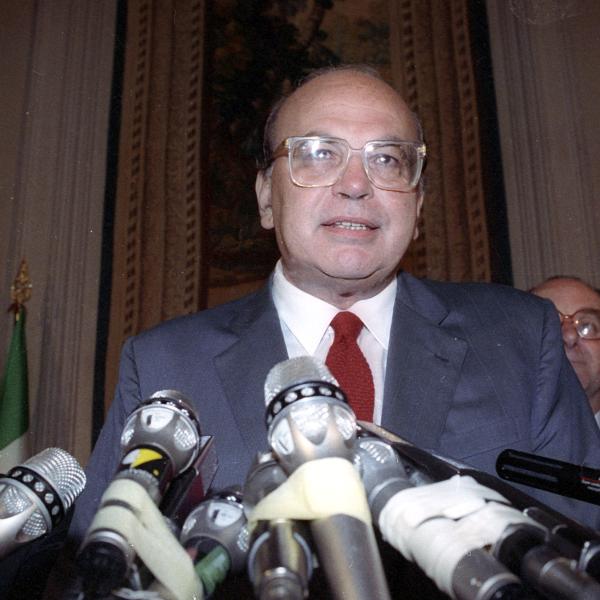 Accadde oggi, 3 luglio 1992: Craxi e il finanziamento illecito ai p…