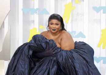 Lizzo ancora contro hater e bodyshaming: la cantante posta un video…