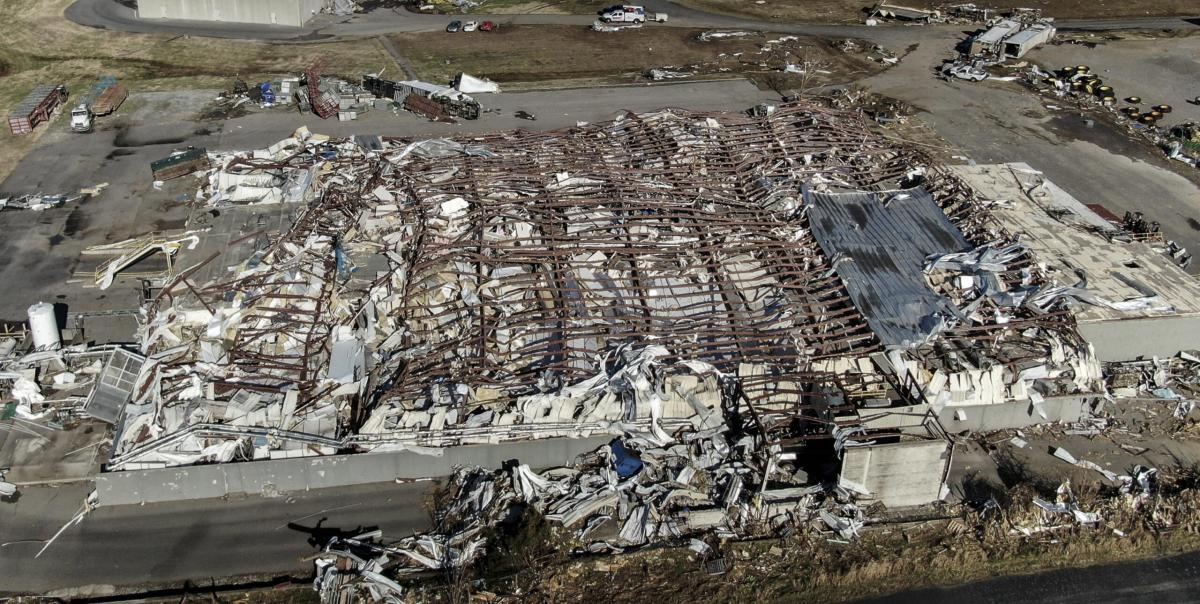 Violento tornado in Arkansas, devastata Little Rock: almeno 5 vittime