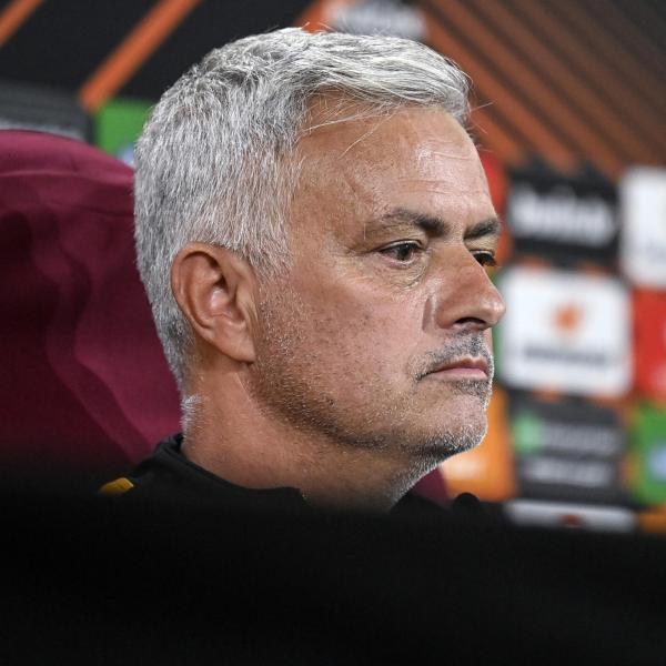 Slavia Praga-Roma 2-0, Mourinho: “Partita orribile, solo Bove non merita la sconfitta”