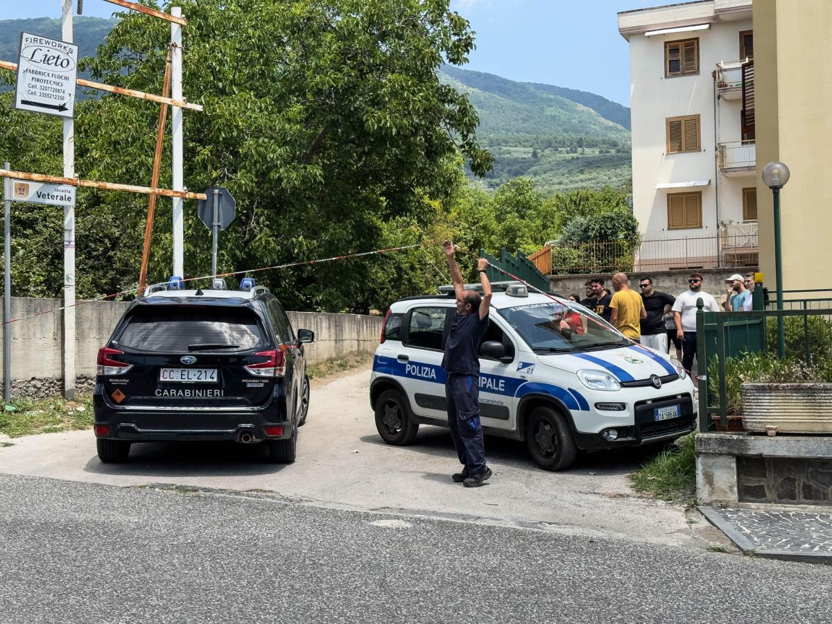 Napoli, incidente stradale a Scampia: 16enne perde il controllo dello scooter e muore sul colpo