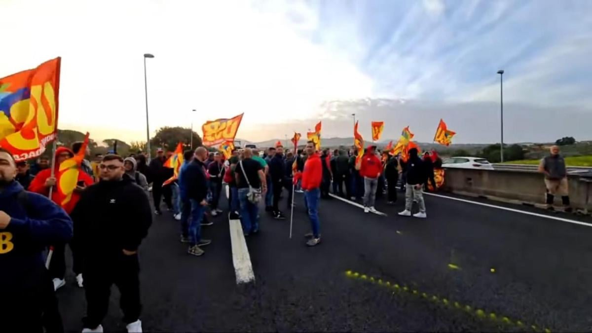 Ilva di Taranto, sindacati a Palazzo Chigi: proteste dei lavoratori…