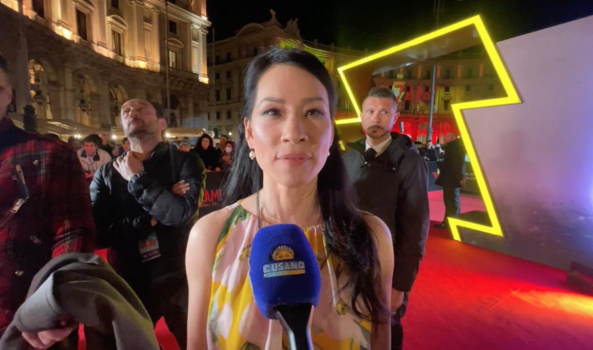 ESCLUSIVA – Lucy Liu a Roma per Shazam: “Il mondo dei fumetti è cam…