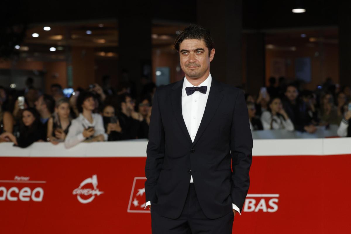 Riccardo Scamarcio pentito di aver recitato nei film di Federico Mo…