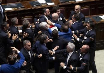 Rissa alla Camera, Donno (M5S) querela Iezzi e altri per lesioni e porta l’aggressione in tribunale