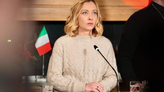 Governo, Giorgia Meloni tra Biden e Trump. Andare o no alla cerimonia di insediamento?