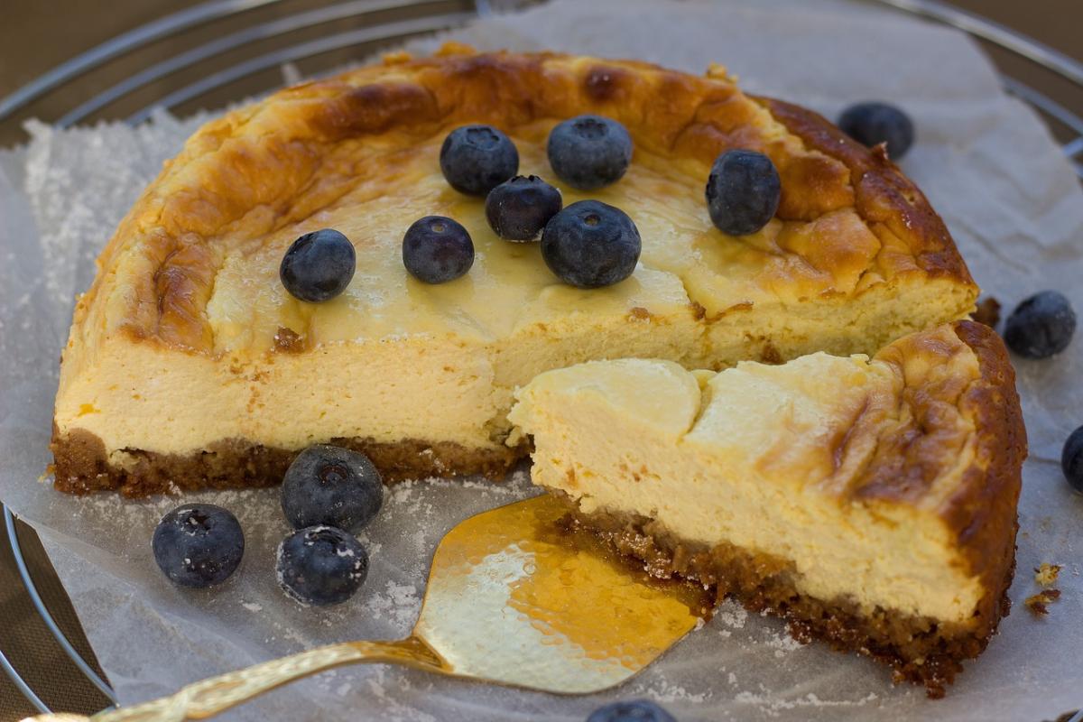 Niente sprechi: la torta con gli avanzi di biscotti