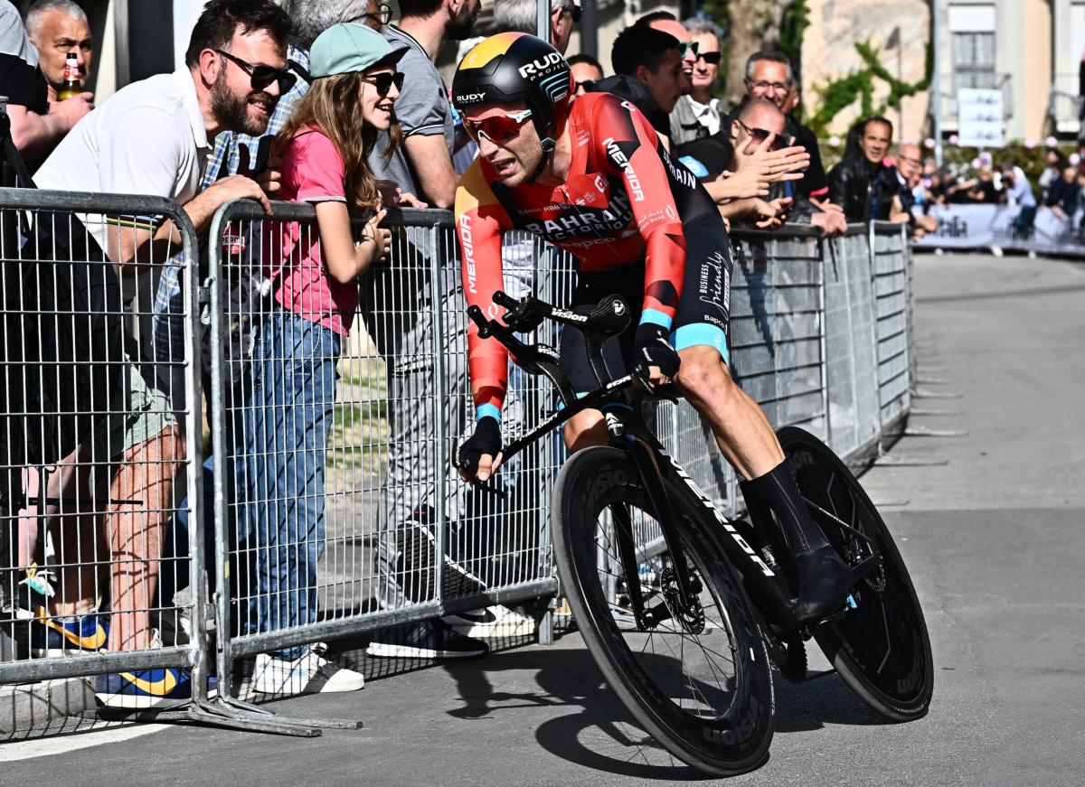 Ciclismo, Damiano Caruso sul futuro: “Corro ancora 2 anni”