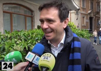 Cattaneo (Forza Italia) in Parlamento con la sciarpa dell’Inter: “Viva lo sfottò, chiuso cerchio del 5 maggio”| VIDEO