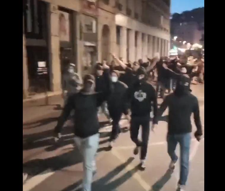 Francia, estrema destra in strada per le ronde contro i manifestanti: “Difendiamo casa nostra”