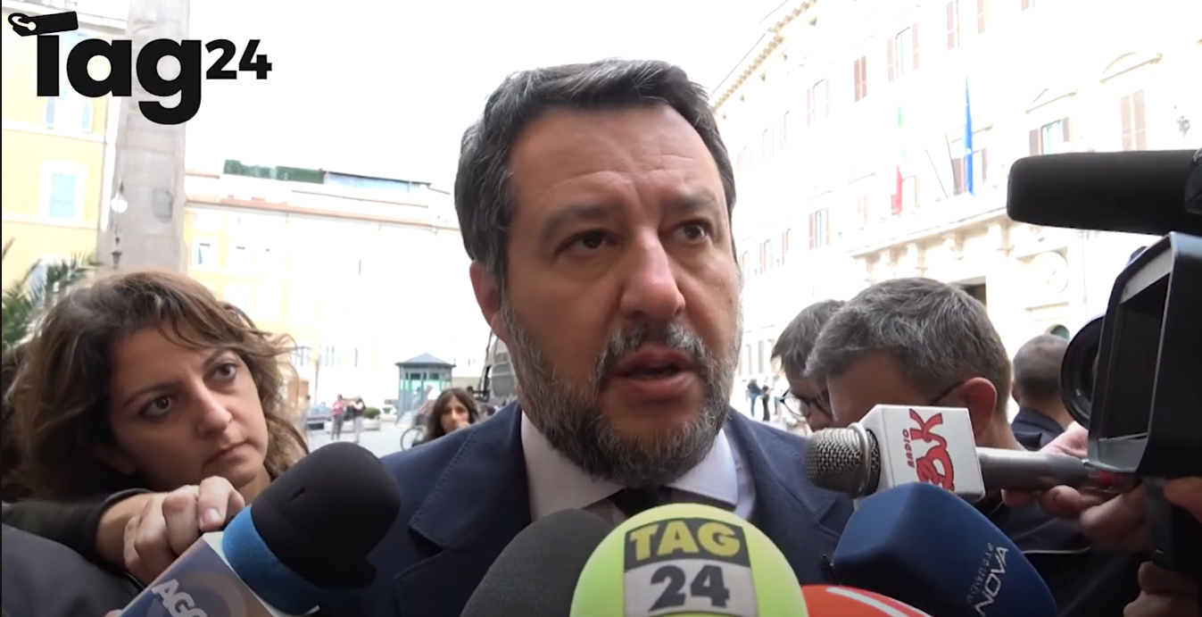 Blocco dei treni a Roma, Salvini contro le critiche: “Una ditta privata ha sbagliato, pagherà”. Ironia di Paita (IV): “Vi dico io chi è stato…”| VIDEO