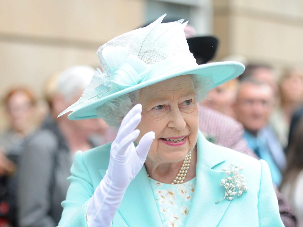 Elisabetta II, l’ultima notte della regina a Buckingham Palace