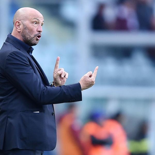 Walter Zenga torna in panchina, è ufficiale: allenerà l’Emirates Club di Iniesta